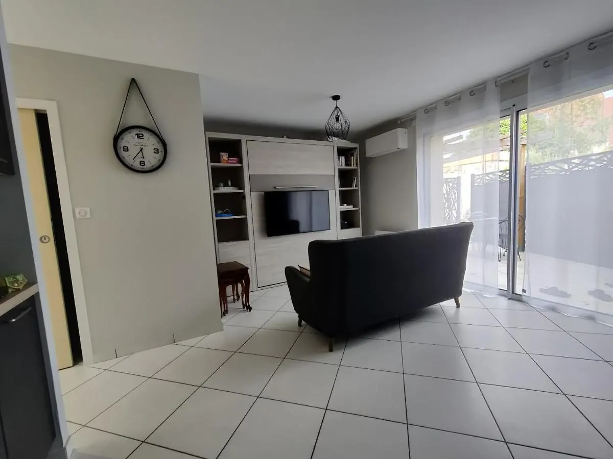 Holiday home Meuble La Celestine 4 Etoiles Villa Neris-les-Bains France