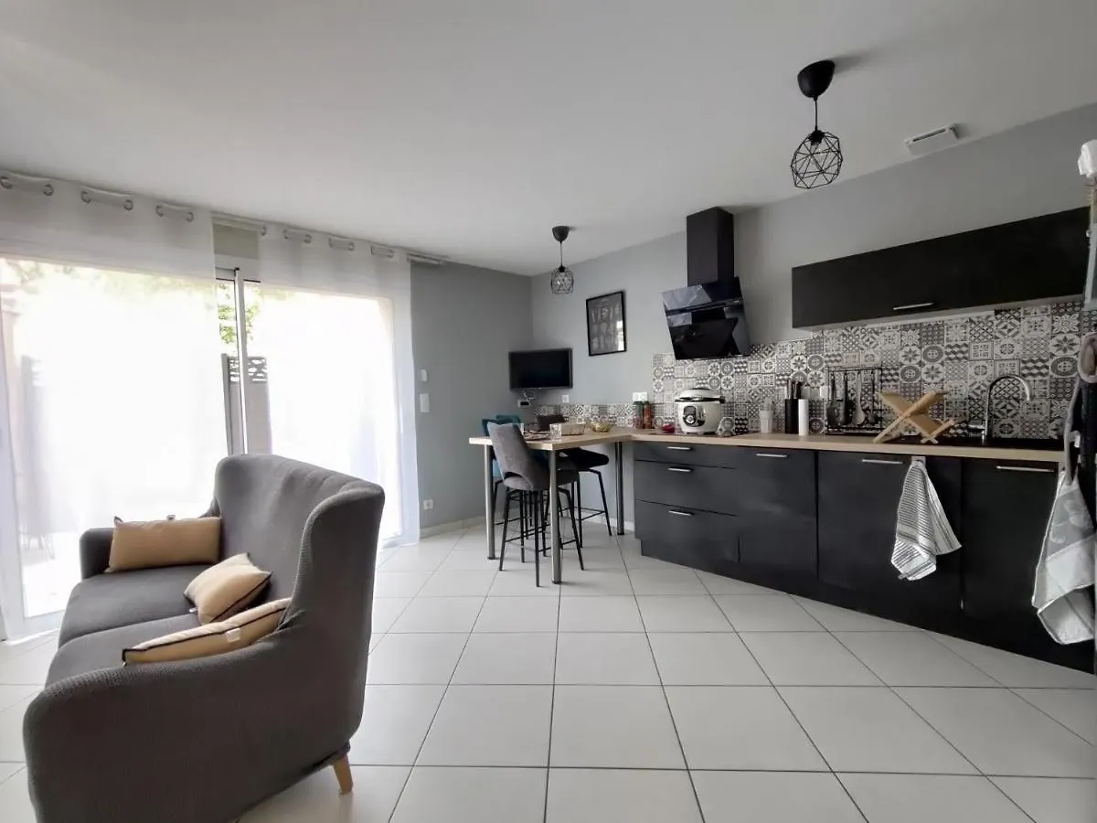 Meuble La Celestine 4 Etoiles Villa Neris-les-Bains Holiday home